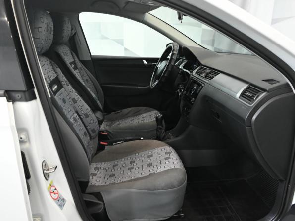 Skoda Rapid I Рестайлинг с пробегом 2019 года, цена 1 250 000 рублей, 110702 км, лифтбек, Автокод Объявления