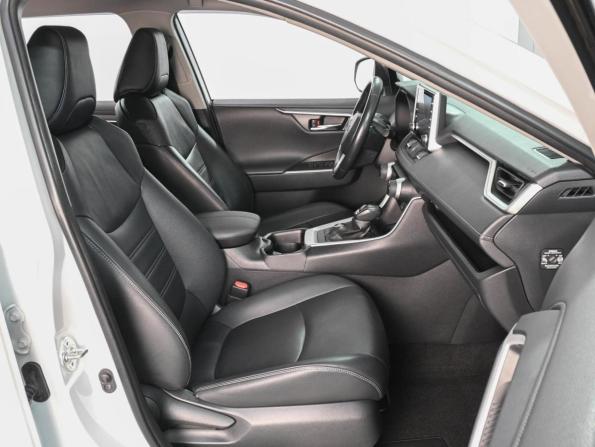 Toyota RAV4 V (XA50) с пробегом 2021 года, цена 3 249 000 рублей, 95491 км, внедорожник, Автокод Объявления