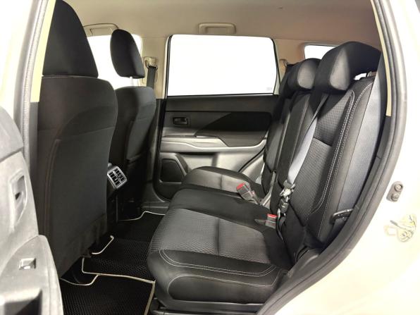 Mitsubishi Outlander III Рестайлинг 3 с пробегом 2019 года, цена 2 290 000 рублей, 109460 км, внедорожник, Автокод Объявления