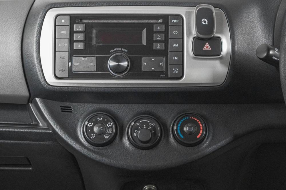 Toyota Vitz III (XP130) Рестайлинг Кемерово  - изображение 18
