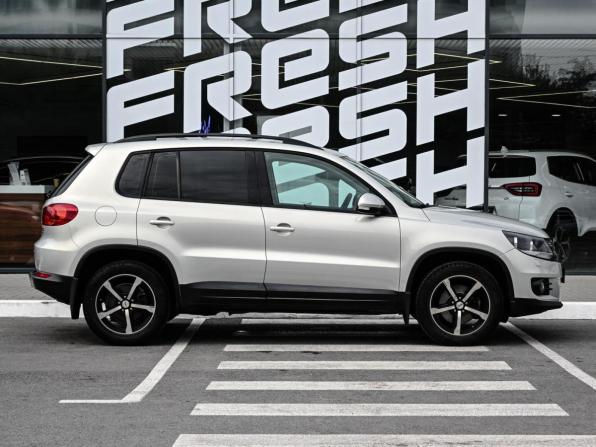 Volkswagen Tiguan I Рестайлинг с пробегом 2015 года, цена 1 499 000 рублей, 151331 км, внедорожник, Автокод Объявления