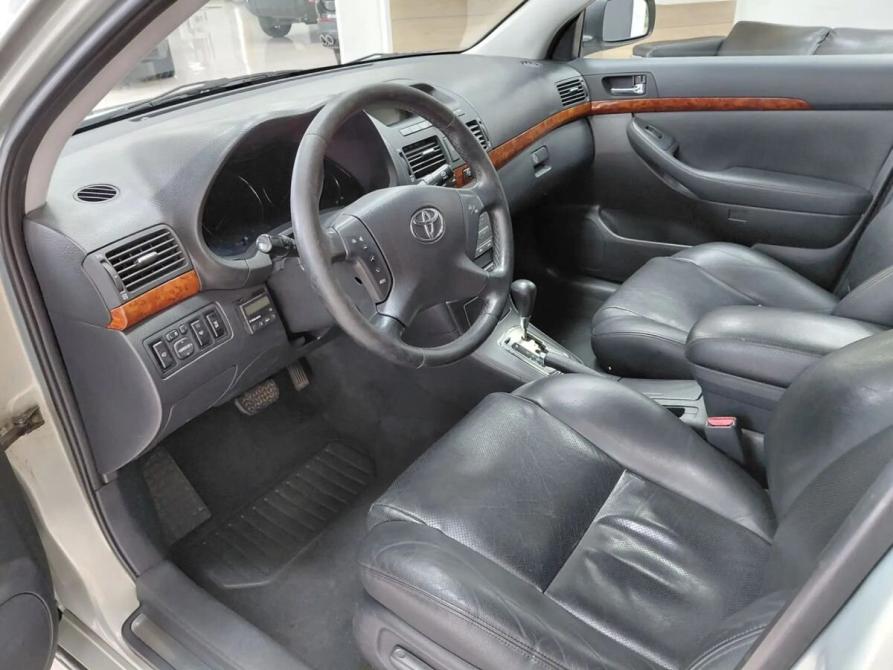 Toyota Avensis II Москва  - изображение 9