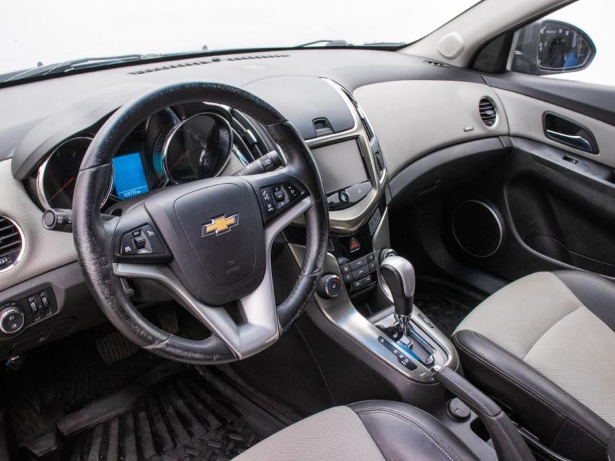 Chevrolet Cruze I Рестайлинг Москва  - изображение 9