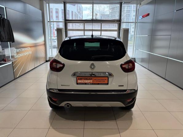 Renault Kaptur I с пробегом 2017 года, цена 1 584 000 рублей, 83938 км, внедорожник, Автокод Объявления
