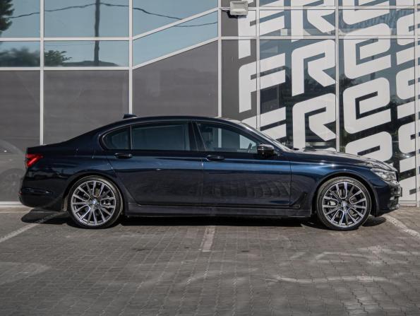 BMW 7 серии VI (G11/G12) с пробегом 2017 года, цена 2 400 000 рублей, 237189 км, седан, Автокод Объявления