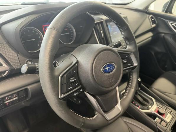 Subaru Forester V Рестайлинг с пробегом 2024 года, цена 5 200 000 рублей, 3477 км, внедорожник, Автокод Объявления