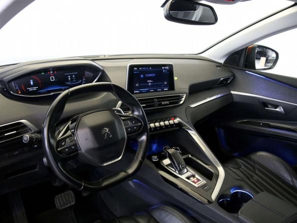 Peugeot 3008 II с пробегом 2017 года, цена 1 650 000 рублей, 160000 км, внедорожник, Автокод Объявления