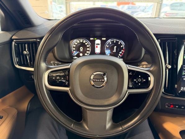 Volvo V90 Cross Country I с пробегом 2018 года, цена 3 175 900 рублей, 136164 км, универсал, Автокод Объявления