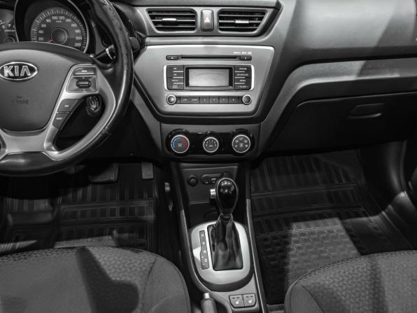 Kia Rio III Рестайлинг с пробегом 2016 года, цена 1 158 783 рубля, 102566 км, седан, Автокод Объявления