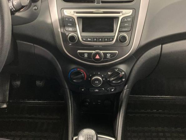 Hyundai Solaris I Рестайлинг с пробегом 2014 года, цена 968 000 рублей, 129984 км, седан, Автокод Объявления
