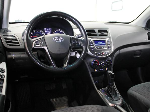 Hyundai Solaris I Рестайлинг с пробегом 2016 года, цена 1 110 000 рублей, 133511 км, хэтчбек, Автокод Объявления