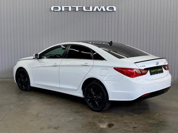 Hyundai Sonata VI (YF) с пробегом 2010 года, цена 1 067 000 рублей, 207800 км, седан, Автокод Объявления