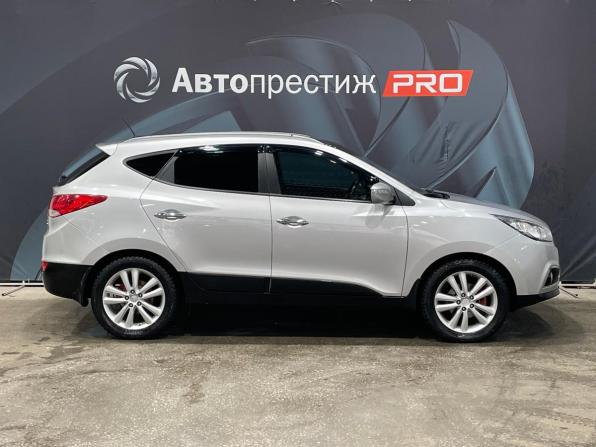 Hyundai ix35 I с пробегом 2011 года, цена 1 225 000 рублей, 217359 км, внедорожник, Автокод Объявления
