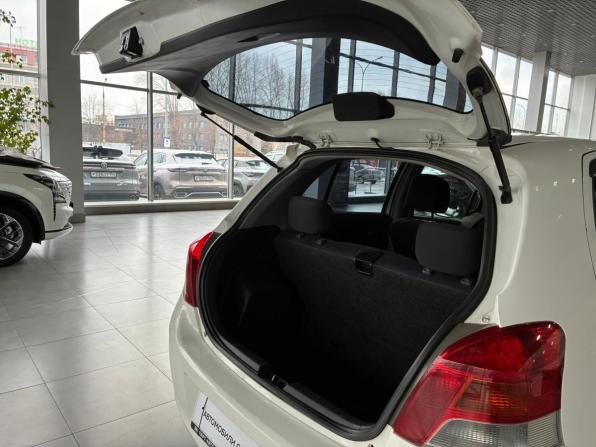 Toyota Vitz II (XP90) с пробегом 2009 года, цена 645 000 рублей, 173000 км, хэтчбек, Автокод Объявления