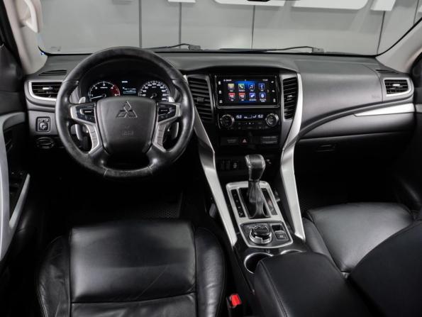 Mitsubishi Pajero Sport III с пробегом 2017 года, цена 2 645 983 рубля, 238870 км, внедорожник, Автокод Объявления