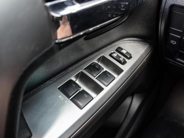 Toyota Land Cruiser 200 Series с пробегом 2012 года, цена 3 600 000 рублей, 385455 км, внедорожник, Автокод Объявления