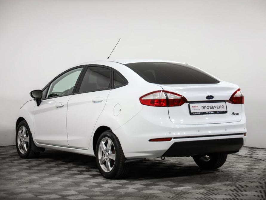 Ford Fiesta Mk6 Рестайлинг Санкт-Петербург  - изображение 8