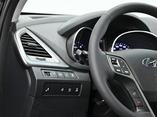 Hyundai Santa Fe III Рестайлинг с пробегом 2018 года, цена 2 349 000 рублей, 116000 км, внедорожник, Автокод Объявления