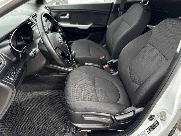 Kia Rio III Рестайлинг с пробегом 2016 года, цена 1 090 000 рублей, 156455 км, седан, Автокод Объявления