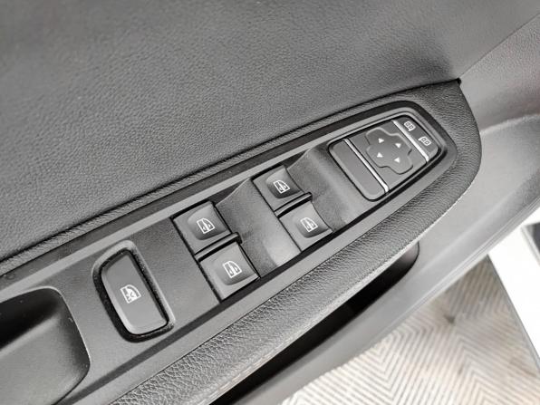 Renault Arkana I с пробегом 2020 года, цена 1 770 000 рублей, 92753 км, внедорожник, Автокод Объявления