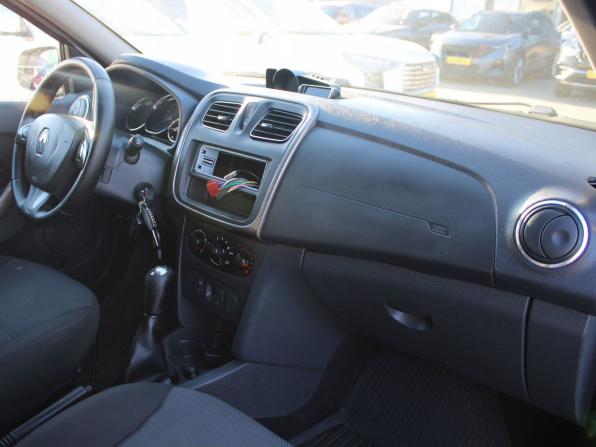 Renault Sandero II с пробегом 2014 года, цена 649 000 рублей, 185030 км, хэтчбек, Автокод Объявления