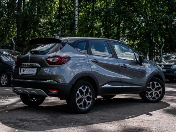 Renault Kaptur I Рестайлинг с пробегом 2021 года, цена 1 570 000 рублей, 56793 км, внедорожник, Автокод Объявления