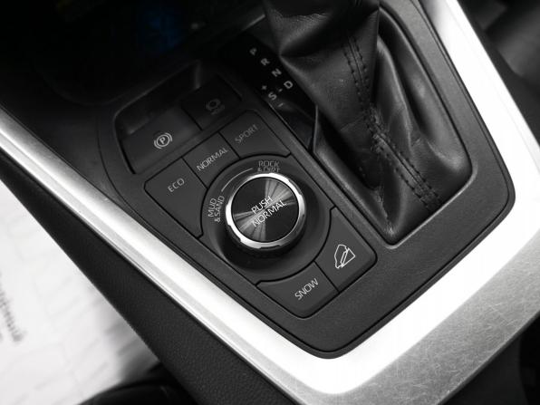 Toyota RAV4 V (XA50) с пробегом 2020 года, цена 3 750 000 рублей, 118334 км, внедорожник, Автокод Объявления
