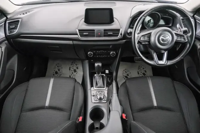 Mazda Axela III Рестайлинг с пробегом 2016 года, цена 1 349 000 рублей, 103600 км, хэтчбек, Автокод Объявления