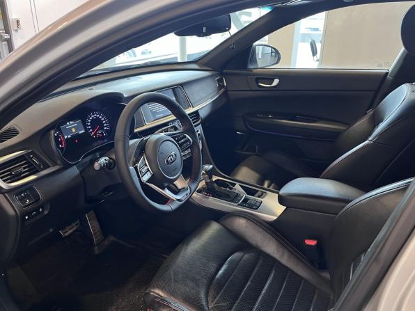Kia Optima IV Рестайлинг с пробегом 2018 года, цена 1 975 000 рублей, 122630 км, седан, Автокод Объявления