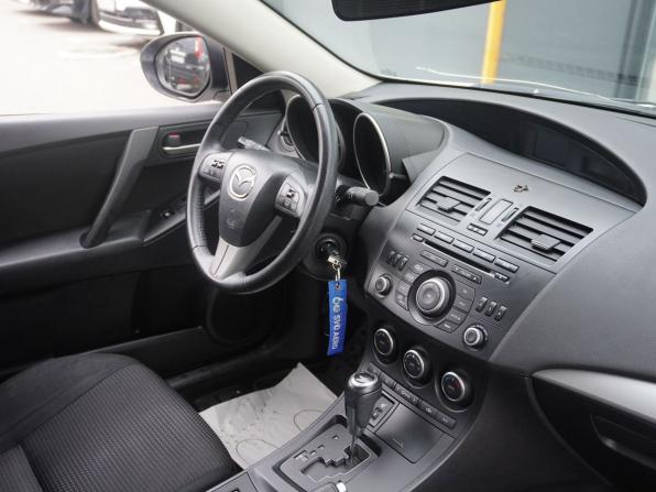 Mazda 3 II (BL) Рестайлинг с пробегом 2013 года, цена 1 178 000 рублей, 81242 км, седан, Автокод Объявления