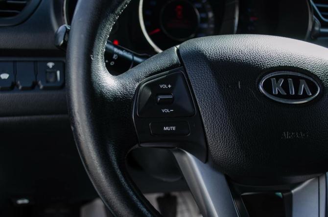 Kia Rio III с пробегом 2012 года, цена 675 000 рублей, 288178 км, седан, Автокод Объявления