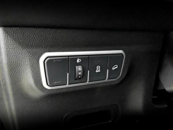 Haval M6 II с пробегом 2024 года, цена 1 980 000 рублей, 24460 км, внедорожник, Автокод Объявления
