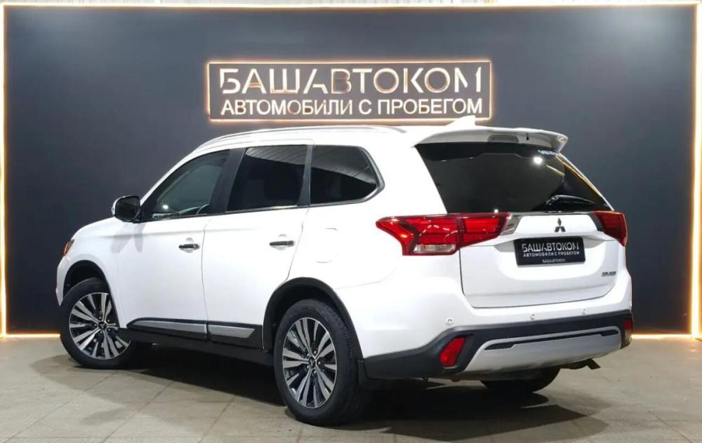Mitsubishi Outlander III Рестайлинг 3 Уфа  - изображение 7