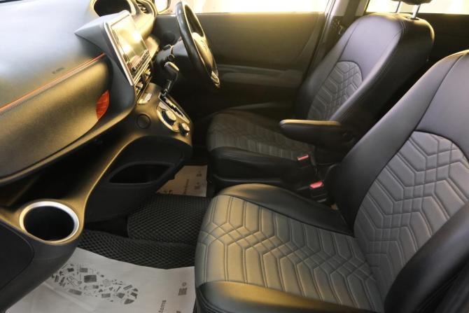 Toyota Sienta II Рестайлинг с пробегом 2020 года, цена 1 629 000 рублей, 61245 км, компактвэн, Автокод Объявления