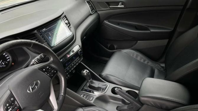 Hyundai Tucson III с пробегом 2017 года, цена 1 787 000 рублей, 131608 км, внедорожник, Автокод Объявления