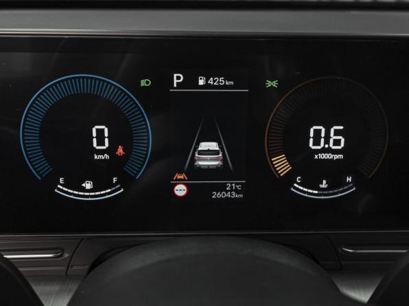 Hyundai Kona I Рестайлинг с пробегом 2023 года, цена 2 534 111 рублей, 26043 км, внедорожник, Автокод Объявления