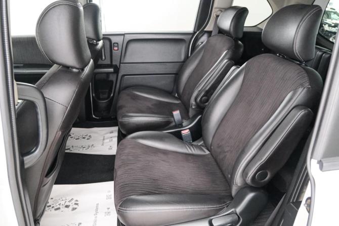 Honda Freed I Рестайлинг 2 с пробегом 2015 года, цена 1 189 000 рублей, 187507 км, компактвэн, Автокод Объявления