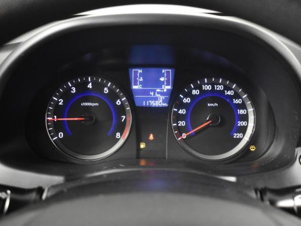 Hyundai Solaris I Рестайлинг с пробегом 2016 года, цена 849 900 рублей, 117580 км, хэтчбек, Автокод Объявления