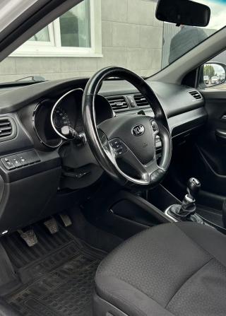 Kia Rio III Рестайлинг с пробегом 2016 года, цена 1 090 000 рублей, 117580 км, хэтчбек, Автокод Объявления