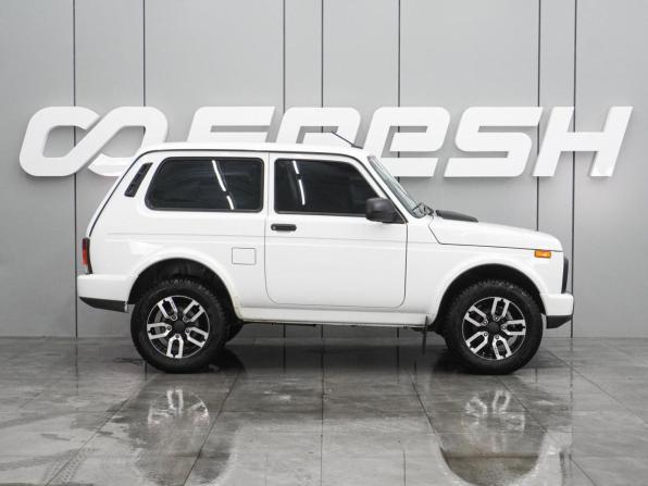 Lada (ВАЗ) Niva Legend с пробегом 2023 года, цена 844 070 рублей, 21517 км, внедорожник, Автокод Объявления