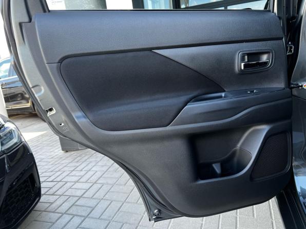 Mitsubishi Outlander III Рестайлинг 3 с пробегом 2018 года, цена 2 436 777 рублей, 60495 км, внедорожник, Автокод Объявления