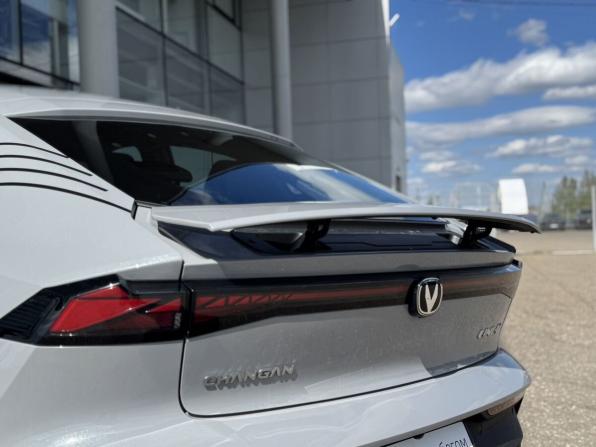 Changan UNI-V I с пробегом 2024 года, цена 2 590 000 рублей, 14500 км, лифтбек, Автокод Объявления