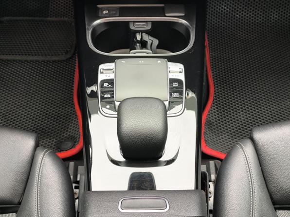 Mercedes-Benz A-Класс IV (W177) с пробегом 2018 года, цена 2 524 000 рублей, 70750 км, хэтчбек, Автокод Объявления