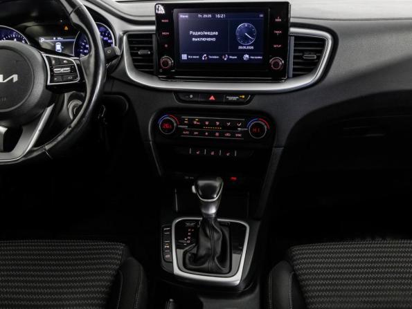 Kia Ceed III Рестайлинг с пробегом 2021 года, цена 1 299 000 рублей, 159420 км, универсал, Автокод Объявления