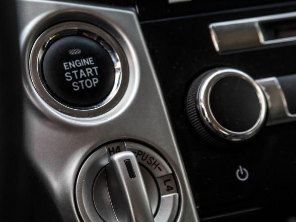 Toyota Land Cruiser 200 Series Рестайлинг 1 с пробегом 2014 года, цена 3 850 000 рублей, 179652 км, внедорожник, Автокод Объявления