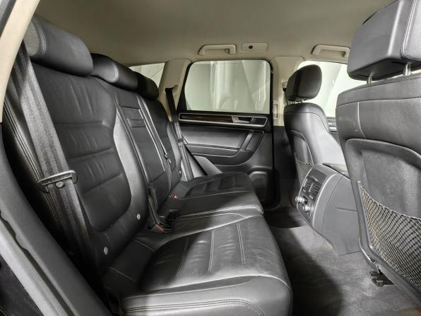 Volkswagen Touareg II Рестайлинг с пробегом 2017 года, цена 2 590 000 рублей, 315636 км, внедорожник, Автокод Объявления
