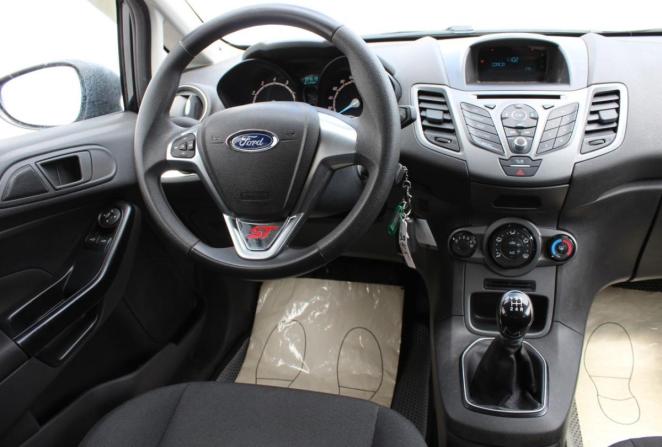 Ford Fiesta Mk6 Рестайлинг с пробегом 2016 года, цена 810 000 рублей, 184619 км, седан, Автокод Объявления