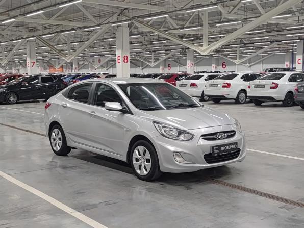 Hyundai Solaris I с пробегом 2013 года, цена 715 000 рублей, 150185 км, седан, Автокод Объявления