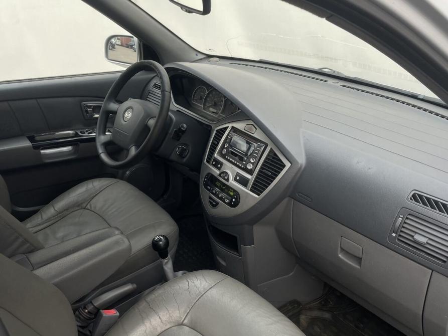 Kia Carens I (RS) Рестайлинг Москва  - изображение 10