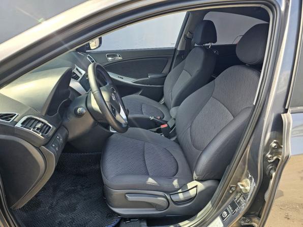 Hyundai Solaris I с пробегом 2013 года, цена 829 000 рублей, 137996 км, седан, Автокод Объявления